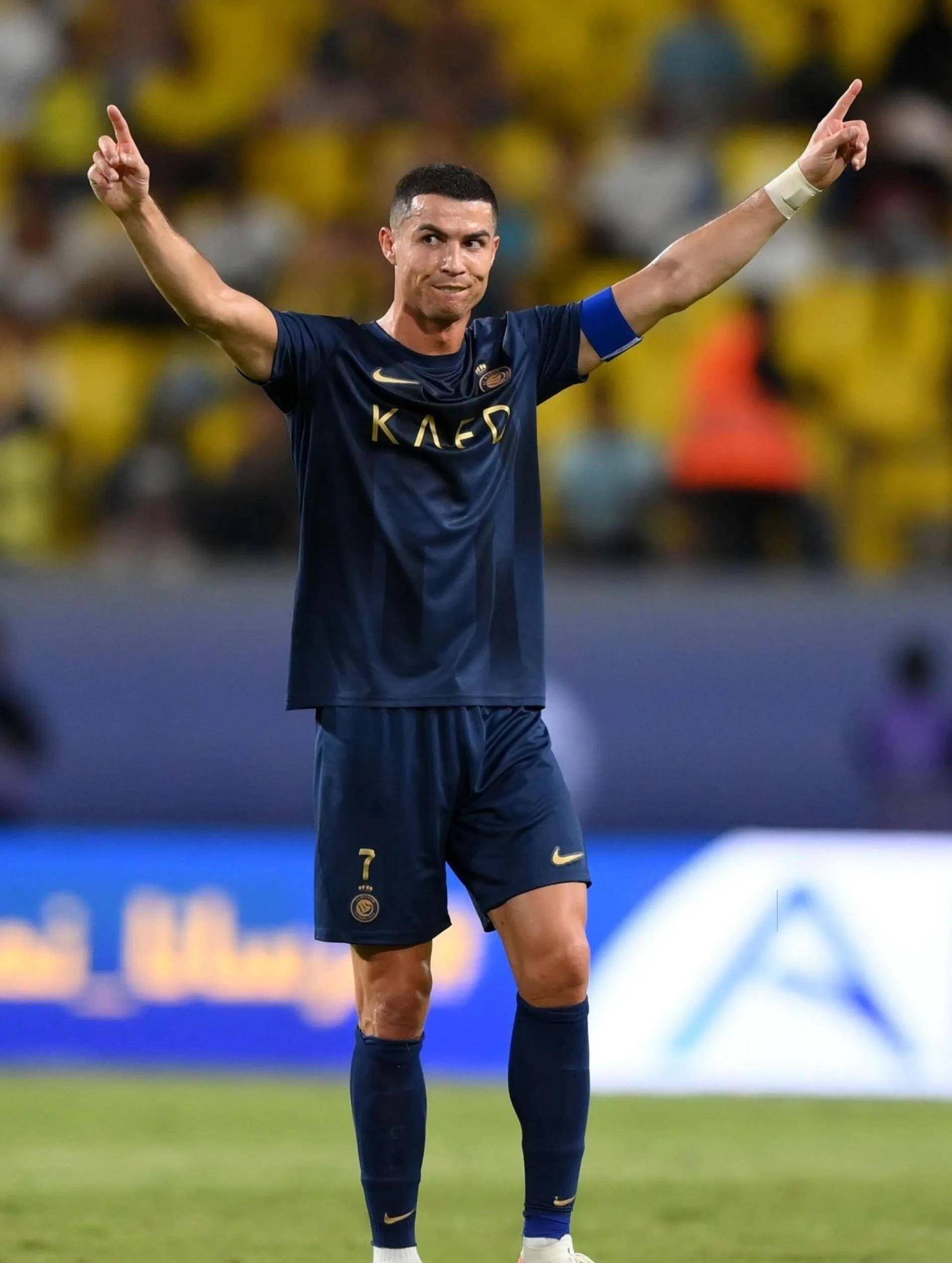 西足协主席：很满意世界杯分组；将尽快敲定与阿根廷的超级杯（西足协主席满意世界杯抽签结果 承诺尽快敲定对阵阿根廷的超级杯）