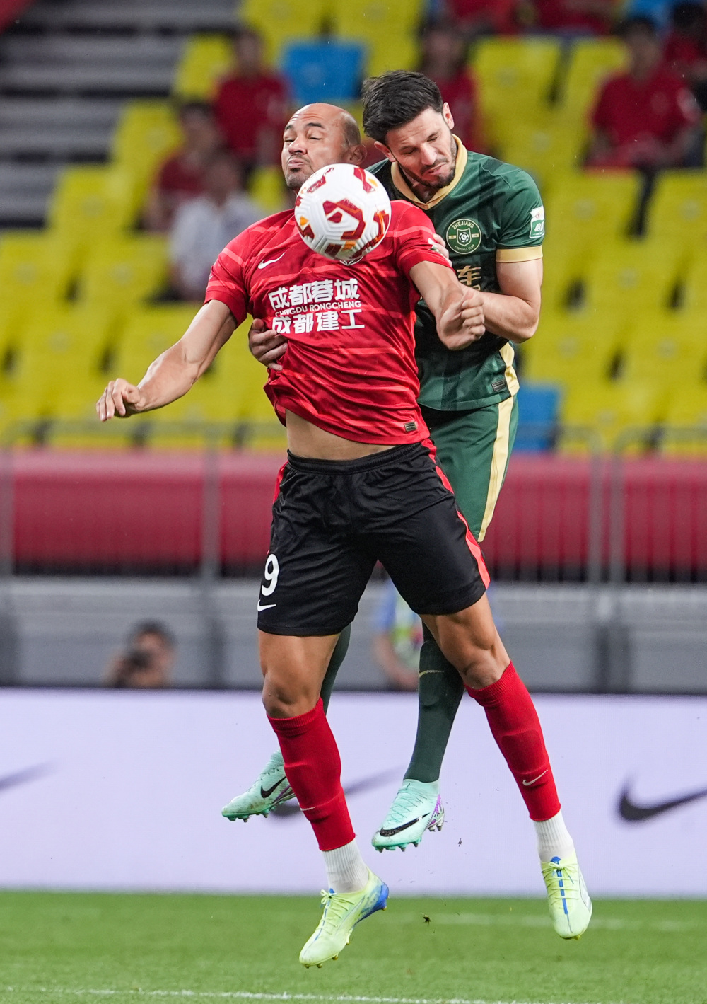 篮球火箭遭遇四连败，主帅承认防守有问题（火箭四连败，主帅承认防守不力）