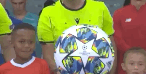 与4结缘，多特5轮欧冠联赛有4轮打入4球，剩下1轮被曼城进4球