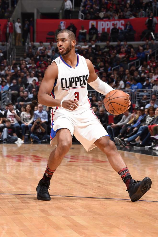 意媒：上个月跖骨骨折的梅雷特还将缺阵20天，意超杯有望复出（意媒：梅雷特上月跖骨骨折，将再休战20天，意超杯有望回归）