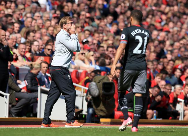 阿隆索听劝！首发拿掉1主力，皇马3-0差榜首1分，西甲2强争冠（阿隆索采纳建议！首发撤下一主力，皇马3-0奏凯距榜首仅1分，西甲双雄争冠白热化）