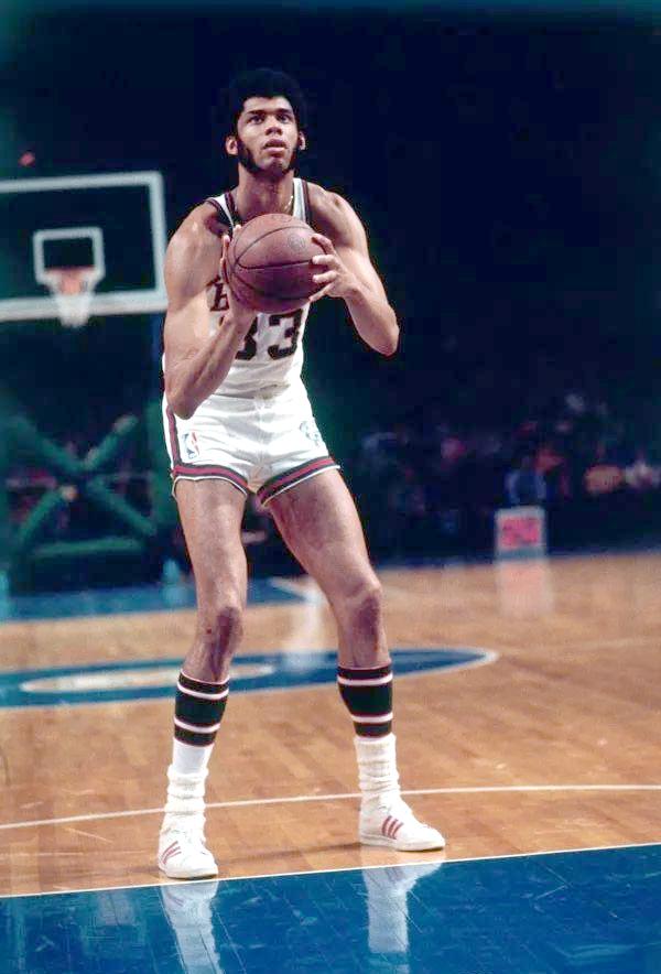 孔帕尼：凯恩和对手的手臂位置几乎一样，这种情况不该判点球（孔帕尼：凯恩与对手手臂位置接近，此类情况不应判点球）