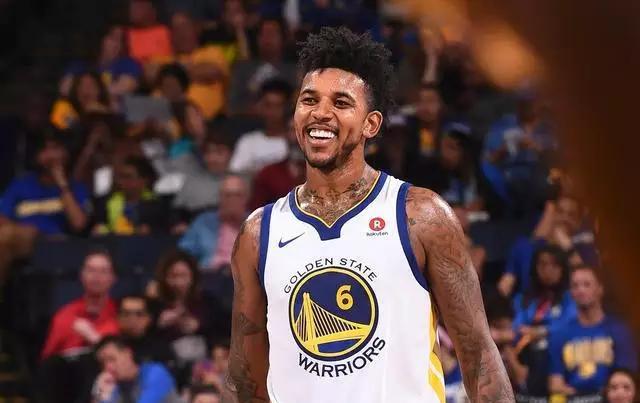 一日英超动向：阿森纳再次截胡切尔西，曼联前锋递交转会申请（英超一日速报：阿森纳再抢切尔西目标，曼联前锋申请离队）