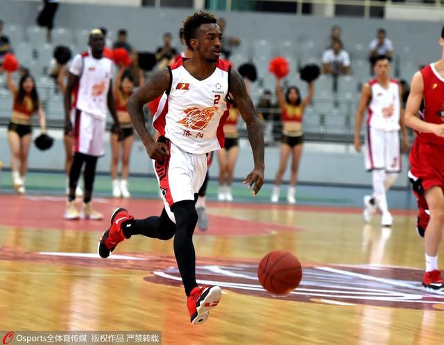 记者：阿森纳已告知水晶宫他们无意激活埃泽的解约金条款（记者：阿森纳已通知水晶宫，暂无意触发埃泽解约金条款）