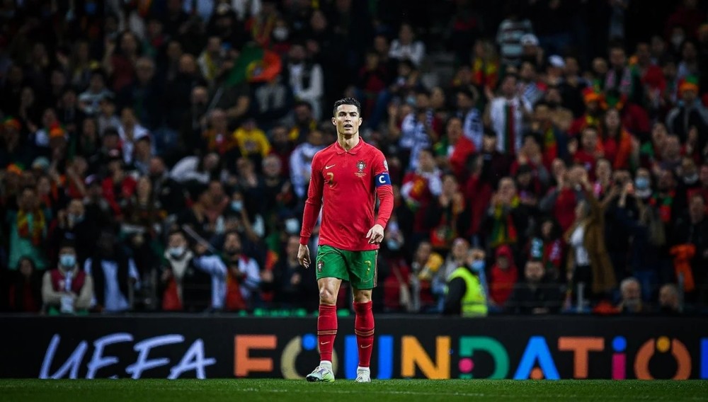 然而更令人 然而更令人